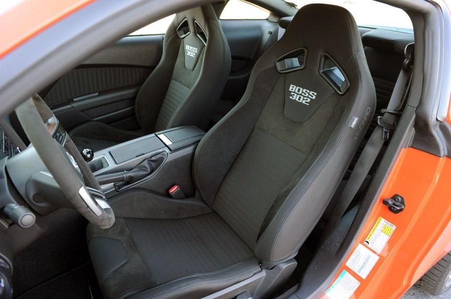  Ford Mustang Boss 302 2012 года  (фото 46 из 208)